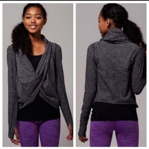 NWT ivivva lululemon Four Count wrap
